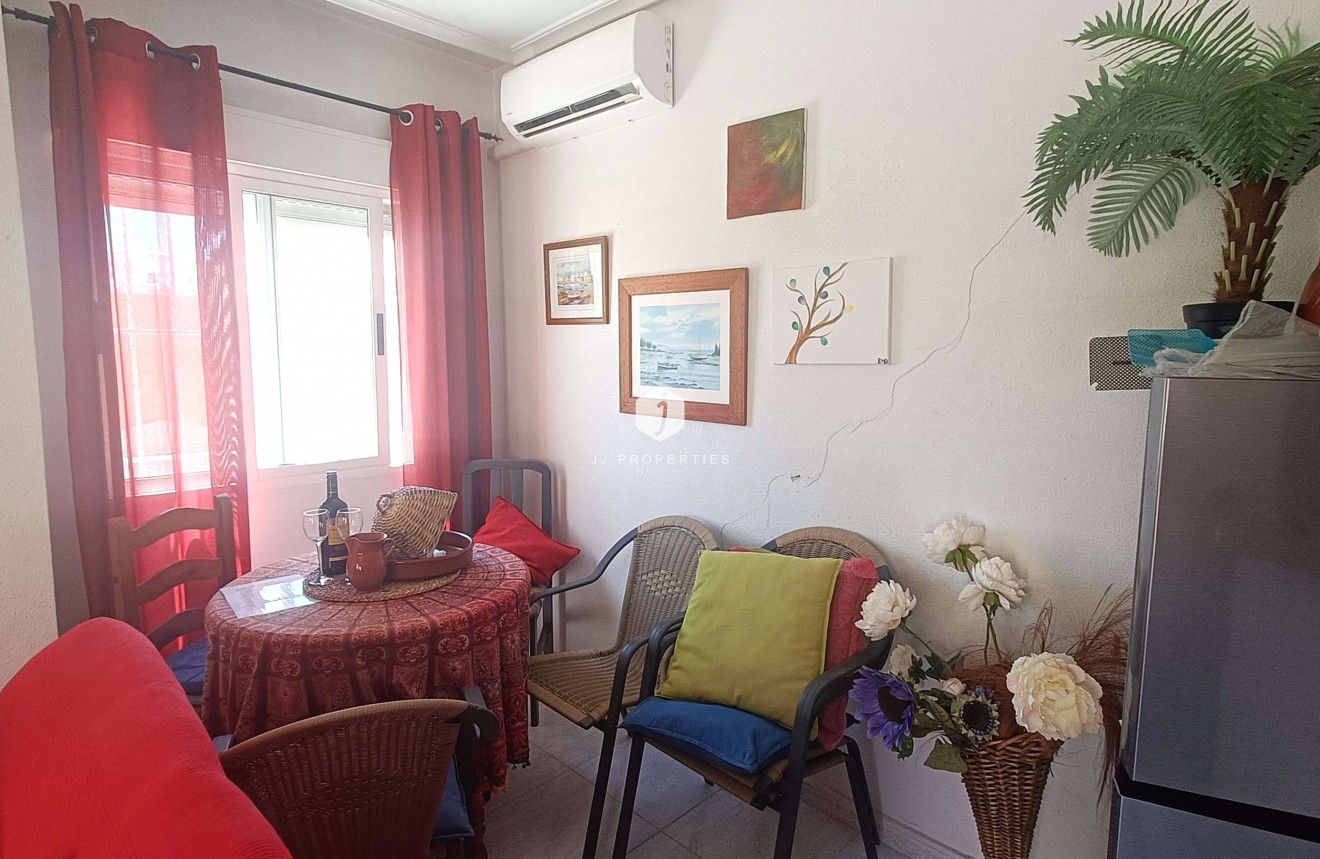 Resale - Chalet -
Orihuela Costa - Costa Blanca