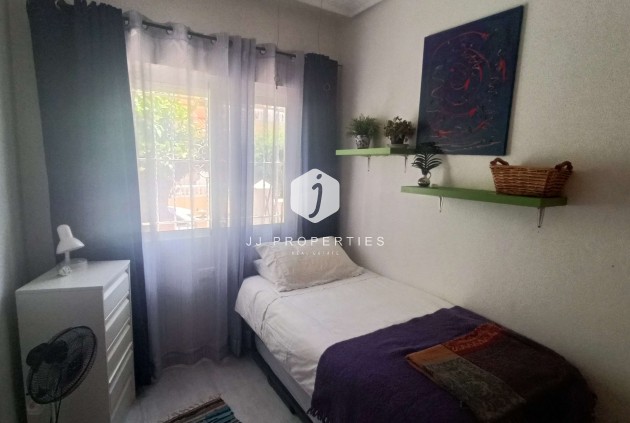 Resale - Chalet -
Orihuela Costa - Costa Blanca