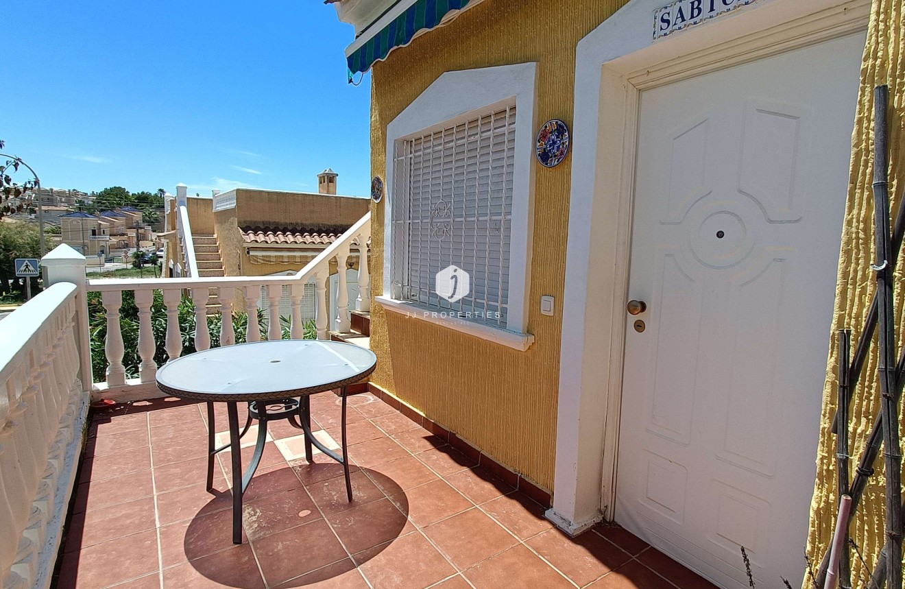 Resale - Chalet -
Orihuela Costa - Costa Blanca