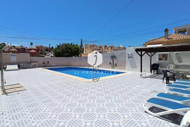 Resale - Chalet -
Orihuela Costa - Costa Blanca