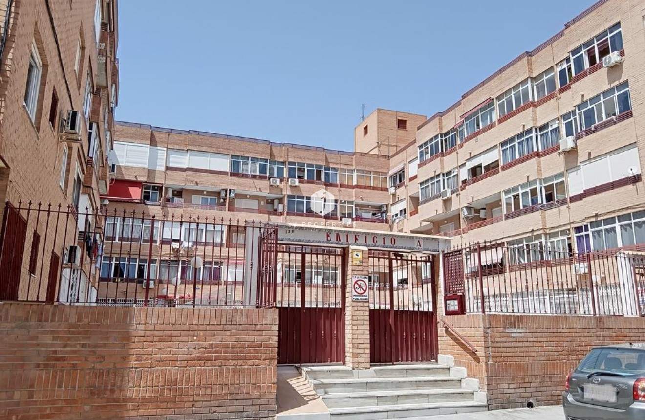 D'occasion - Appartement -
Torrevieja - El molino