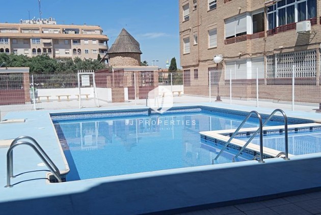 D'occasion - Appartement -
Torrevieja - El molino