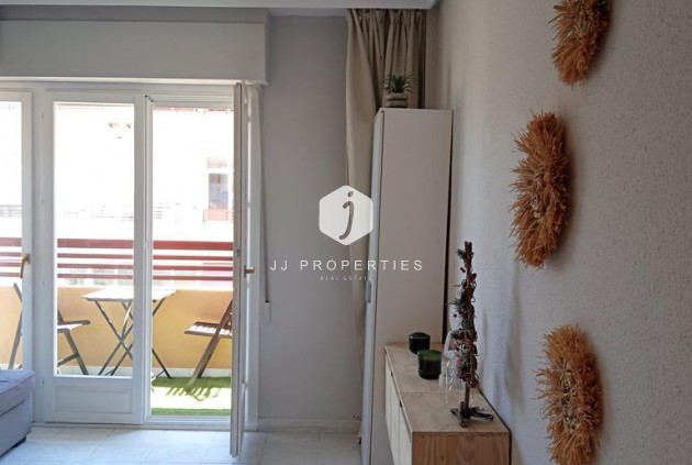 D'occasion - Appartement -
Torrevieja - El molino