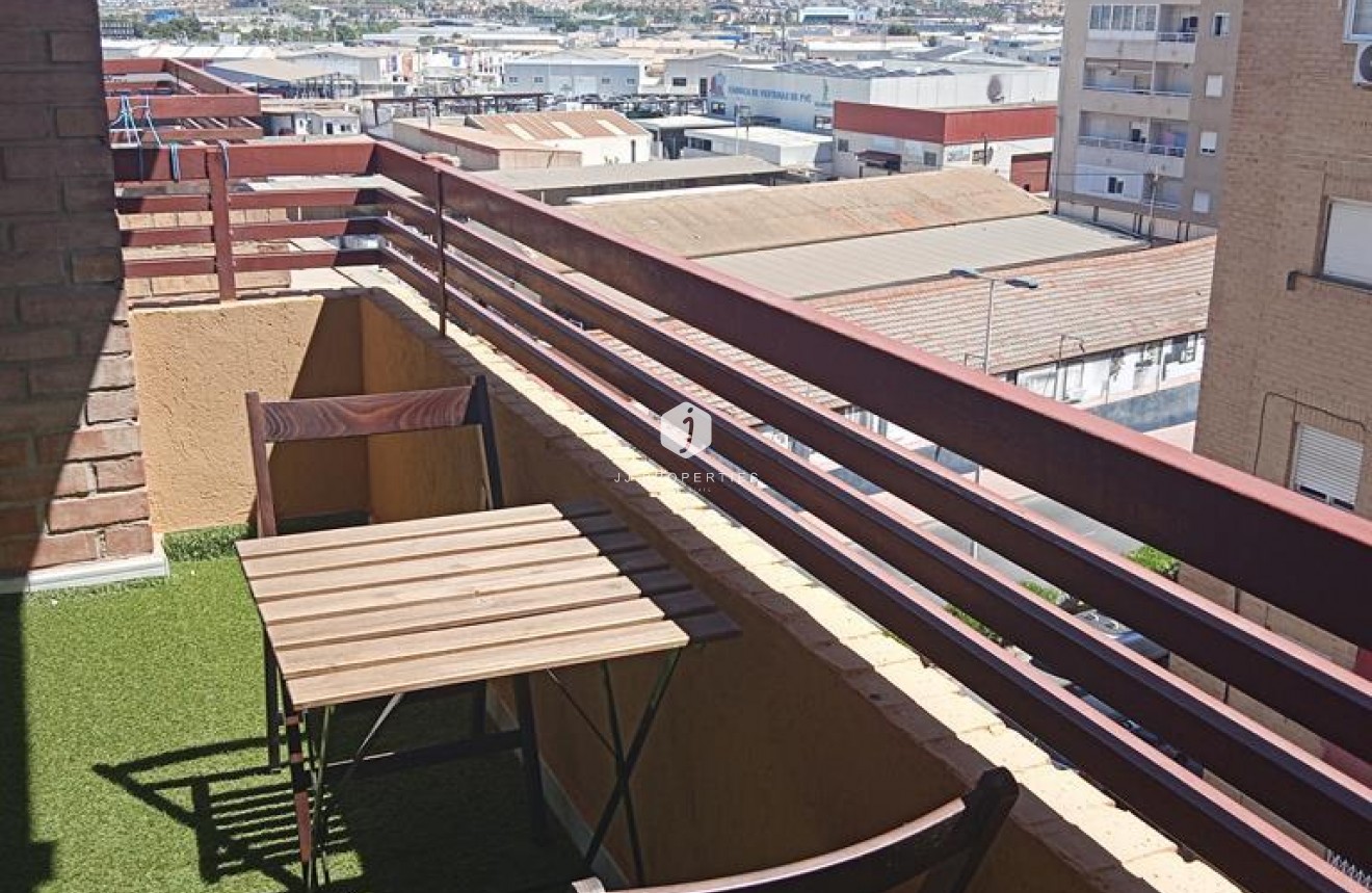 D'occasion - Appartement -
Torrevieja - El molino