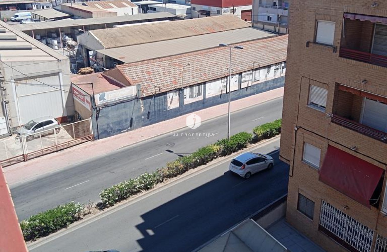 D'occasion - Appartement -
Torrevieja - El molino