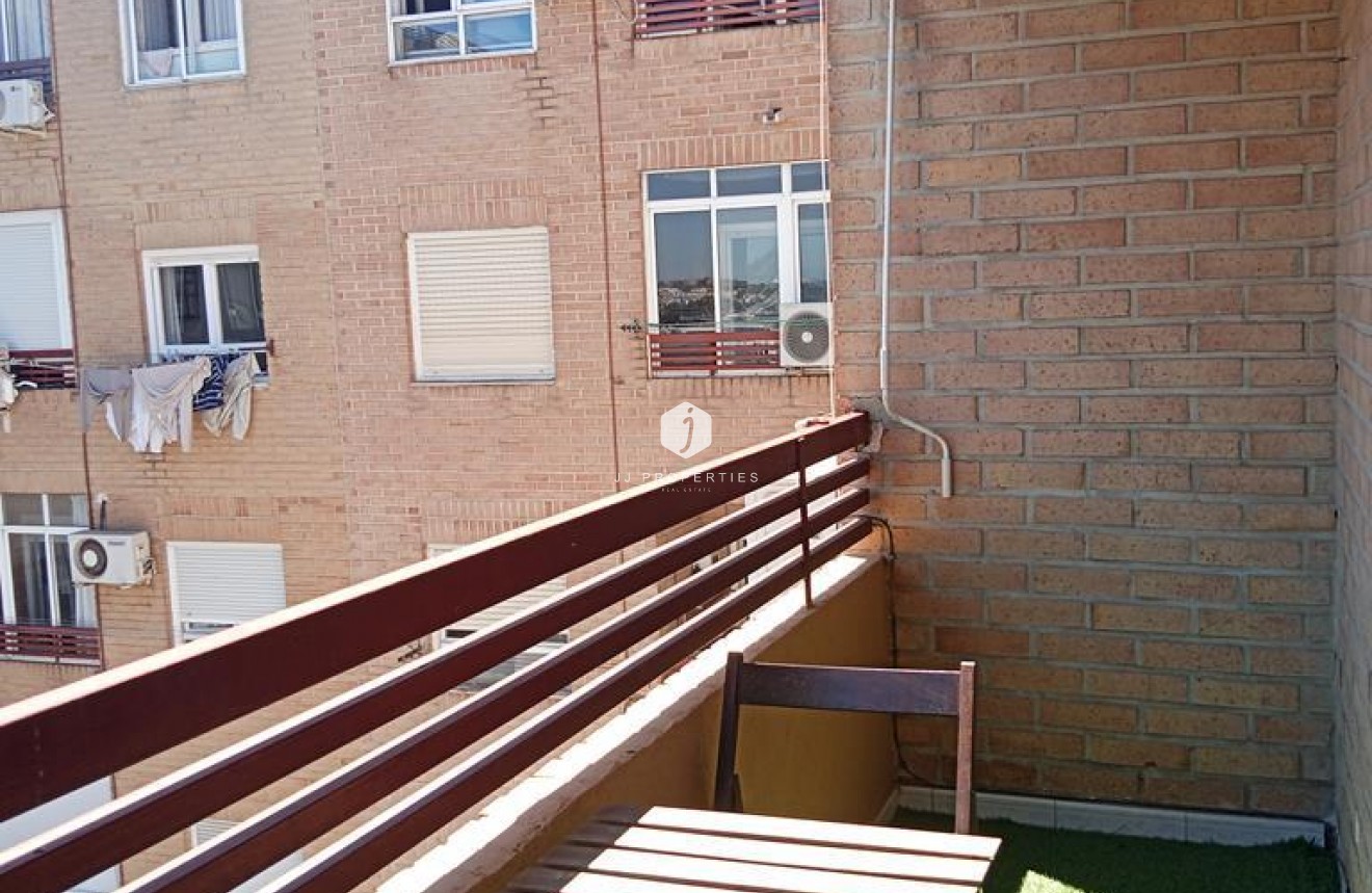 D'occasion - Appartement -
Torrevieja - El molino