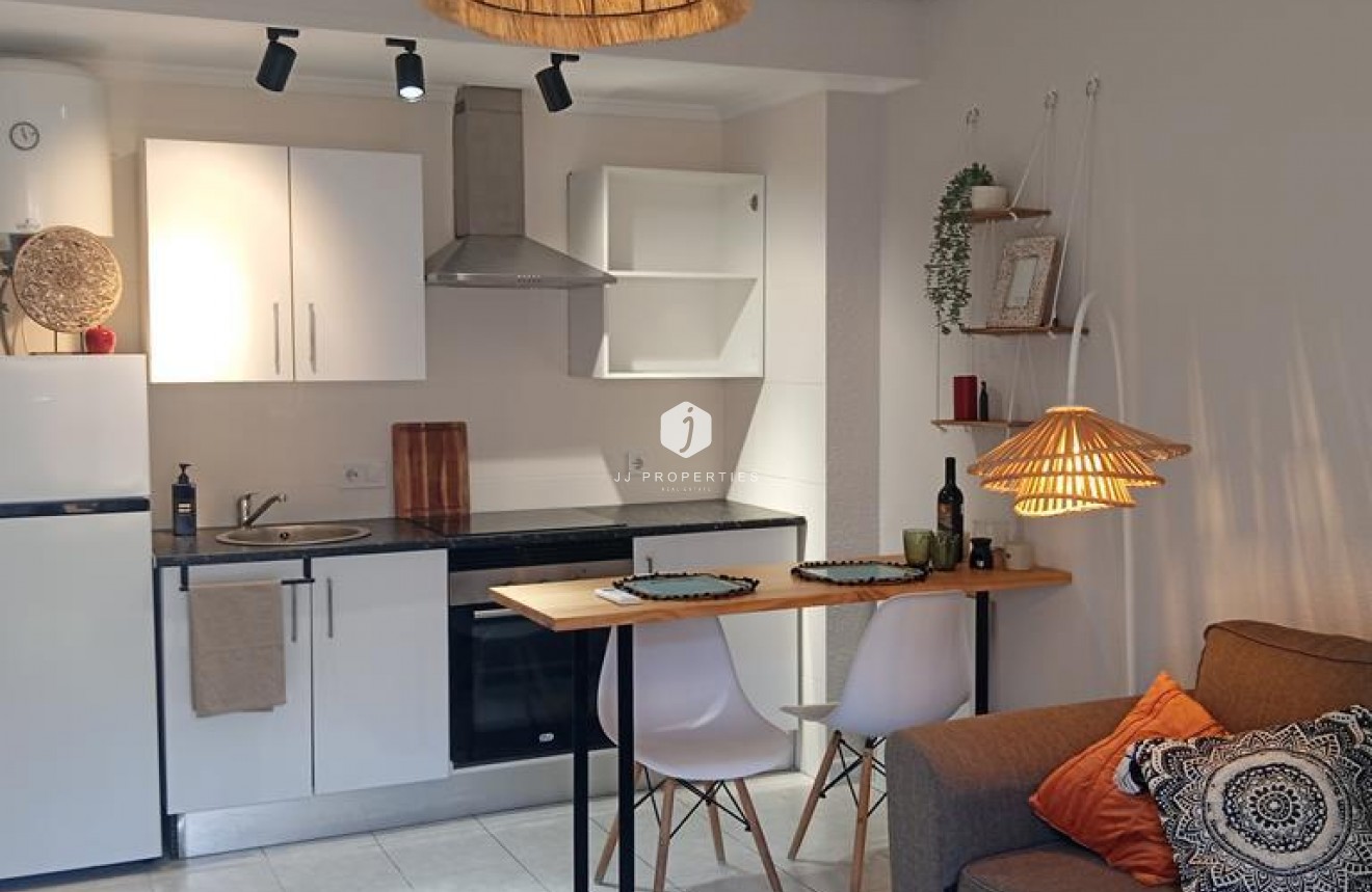 D'occasion - Appartement -
Torrevieja - El molino
