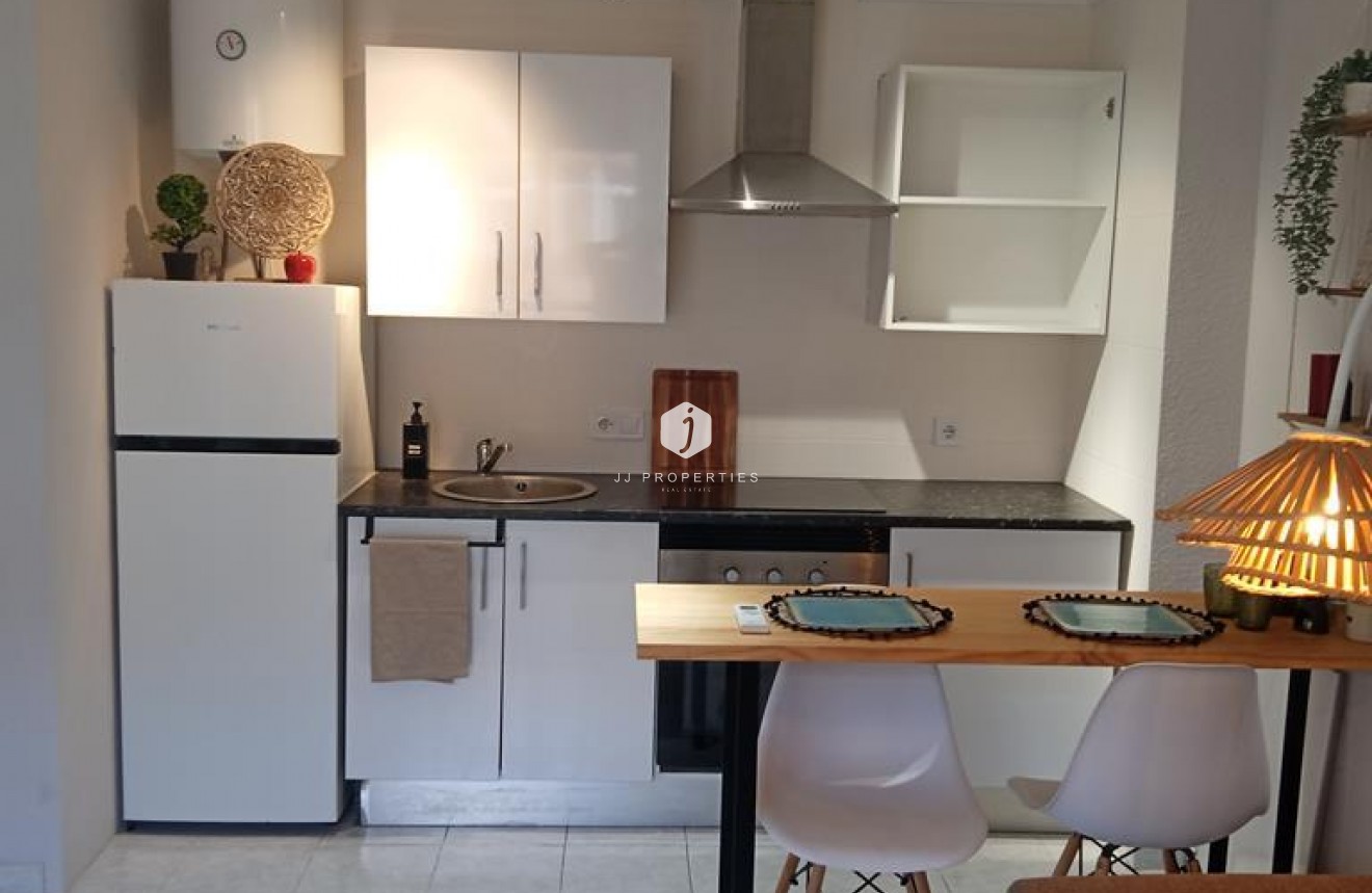 D'occasion - Appartement -
Torrevieja - El molino