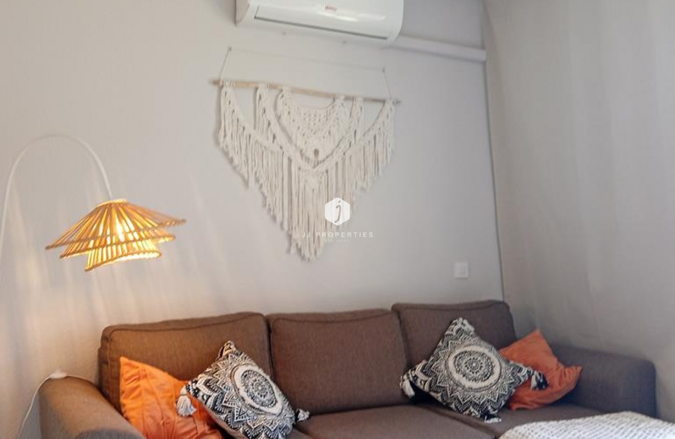 D'occasion - Appartement -
Torrevieja - El molino