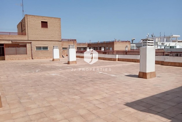 D'occasion - Appartement -
Torrevieja - El molino