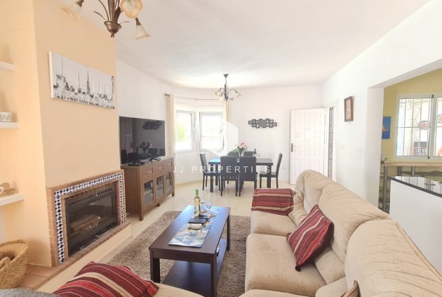 Resale - Villa -
Orihuela Costa - Costa Blanca