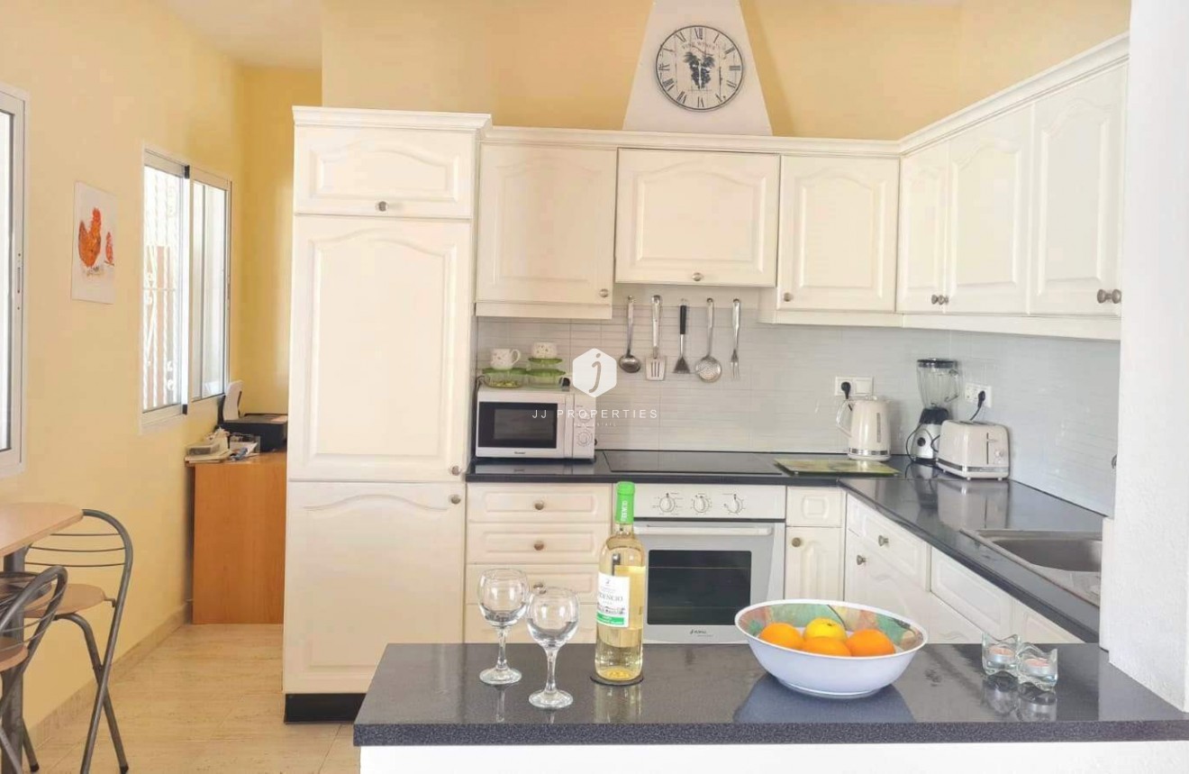 Resale - Villa -
Orihuela Costa - Costa Blanca