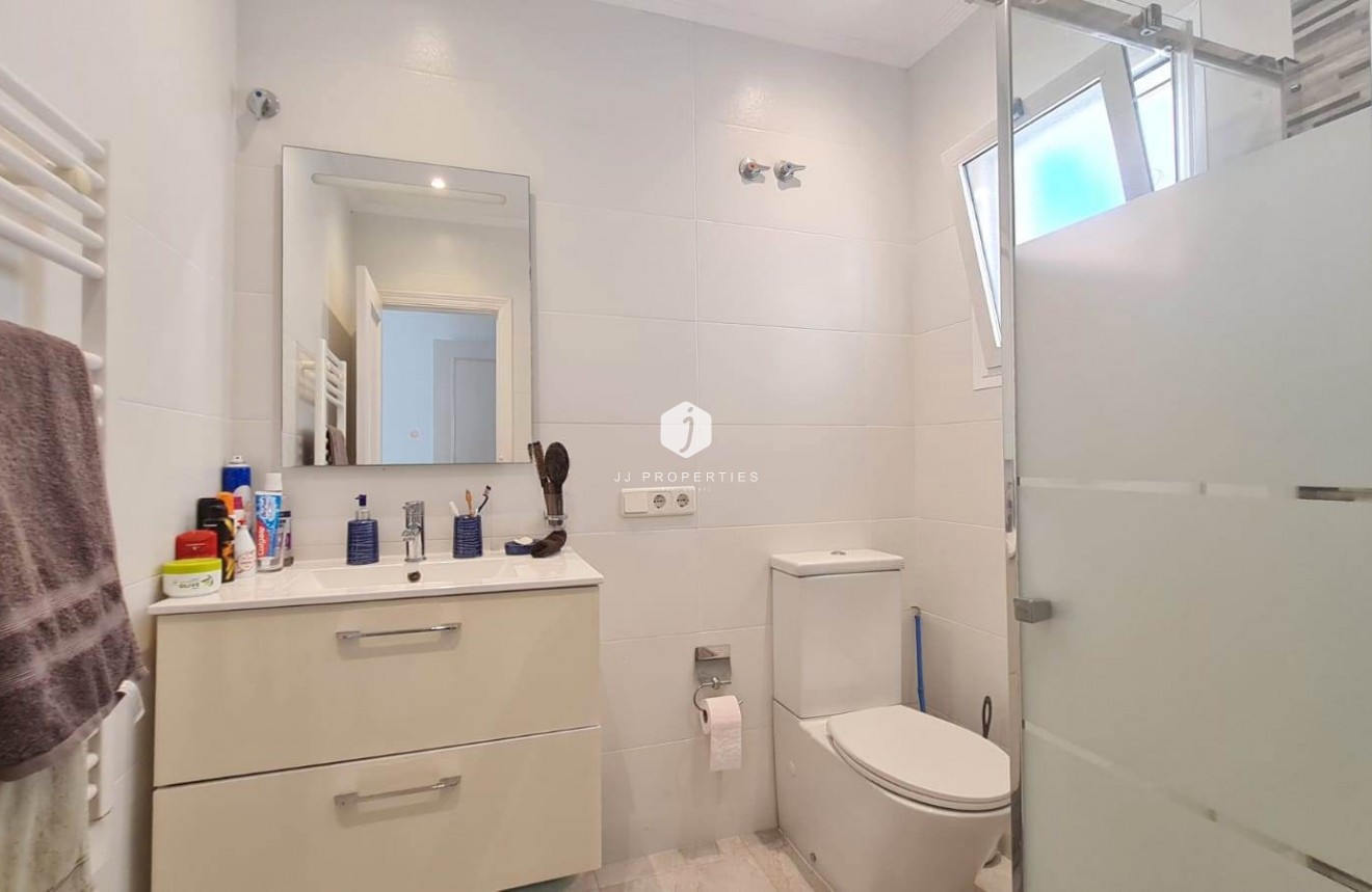 Resale - Villa -
Orihuela Costa - Costa Blanca