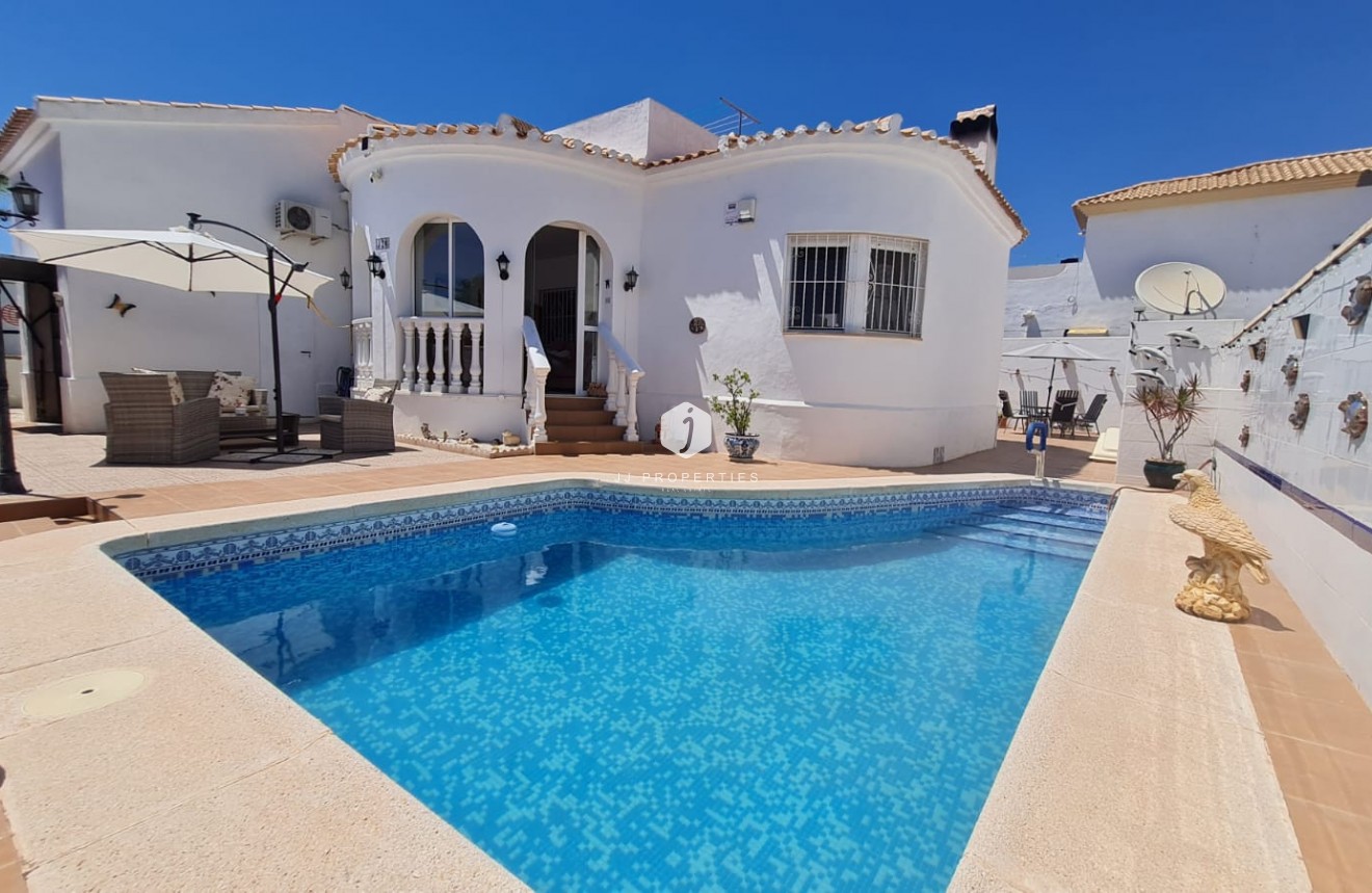 Resale - Villa -
Orihuela Costa - Costa Blanca