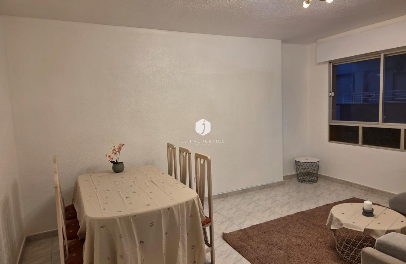 Resale - Apartment / flat -
Torrevieja - Estacion de autobuses