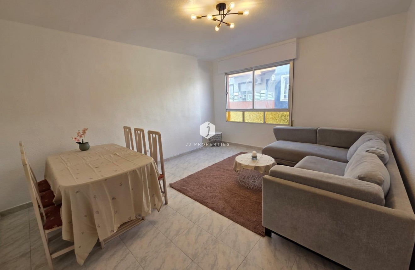 Resale - Apartment / flat -
Torrevieja - Estacion de autobuses