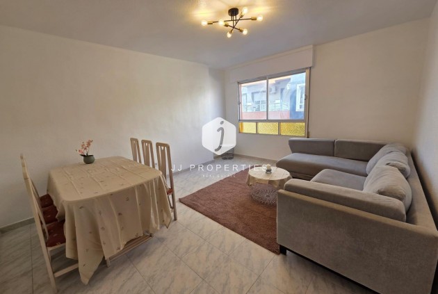 Resale - Apartment / flat -
Torrevieja - Estacion de autobuses