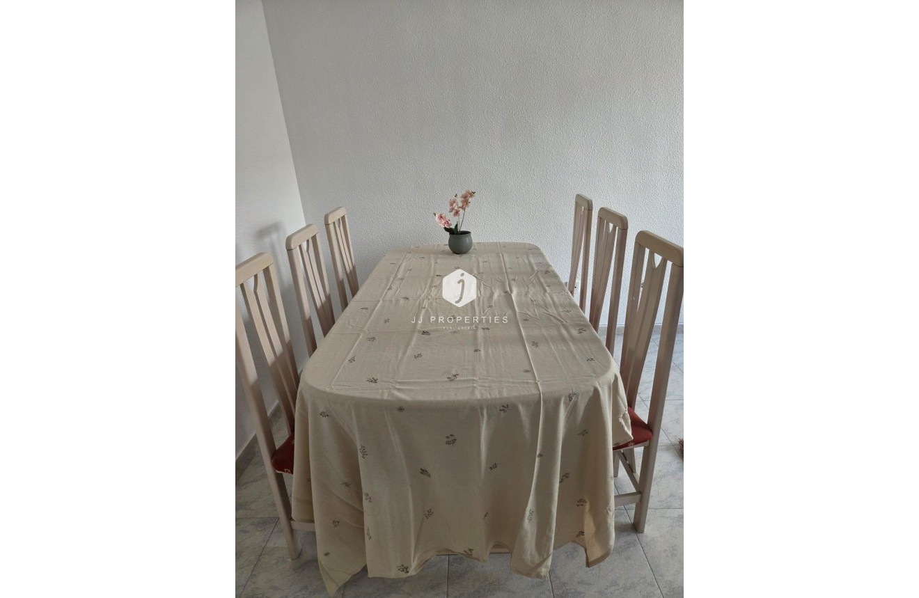 Resale - Apartment / flat -
Torrevieja - Estacion de autobuses