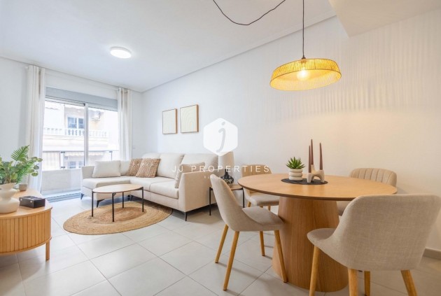 Resale - Apartment / flat -
Torrevieja - Las calas
