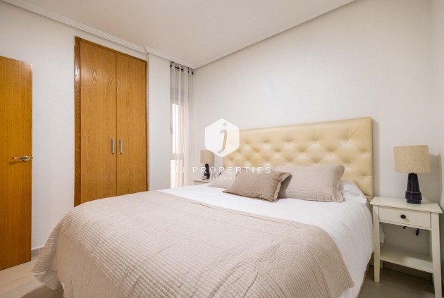 Resale - Apartment / flat -
Torrevieja - Las calas