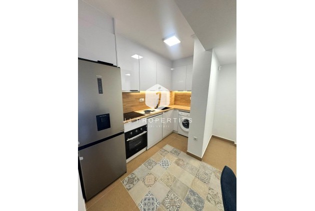 Resale - Apartment / flat -
Torrevieja - Centro - Muelle Pesquero