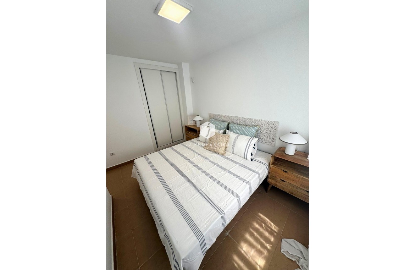 Resale - Apartment / flat -
Torrevieja - Centro - Muelle Pesquero