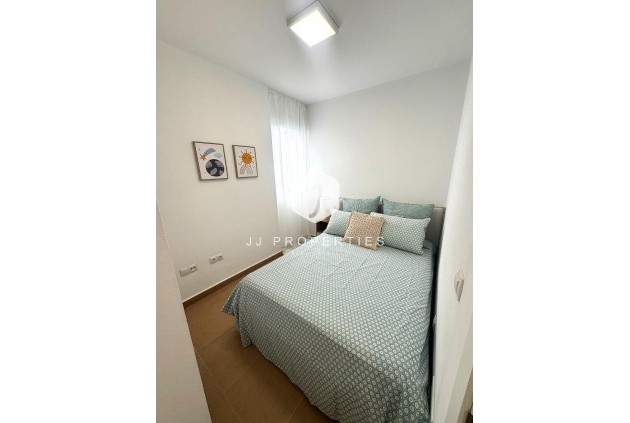Resale - Apartment / flat -
Torrevieja - Centro - Muelle Pesquero