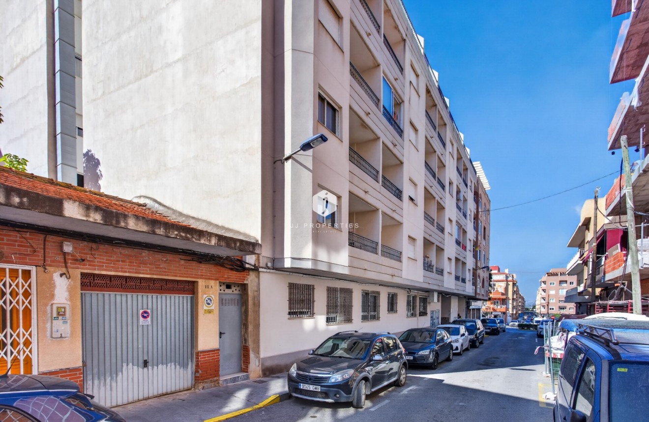 D'occasion - Appartement -
Torrevieja - Costa Blanca
