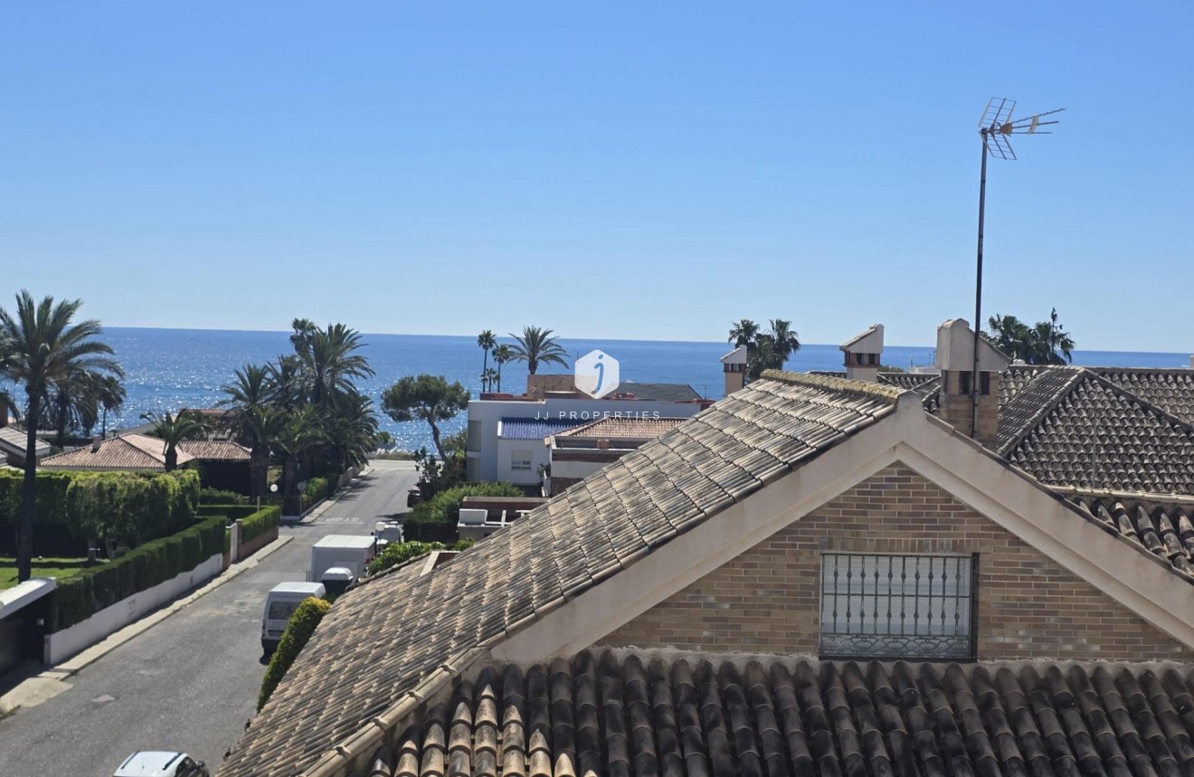 Resale - Penthouse -
Torrevieja - La veleta
