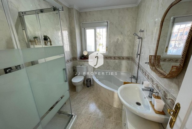 Resale - Chalet -
Ciudad Quesada - Costa Blanca