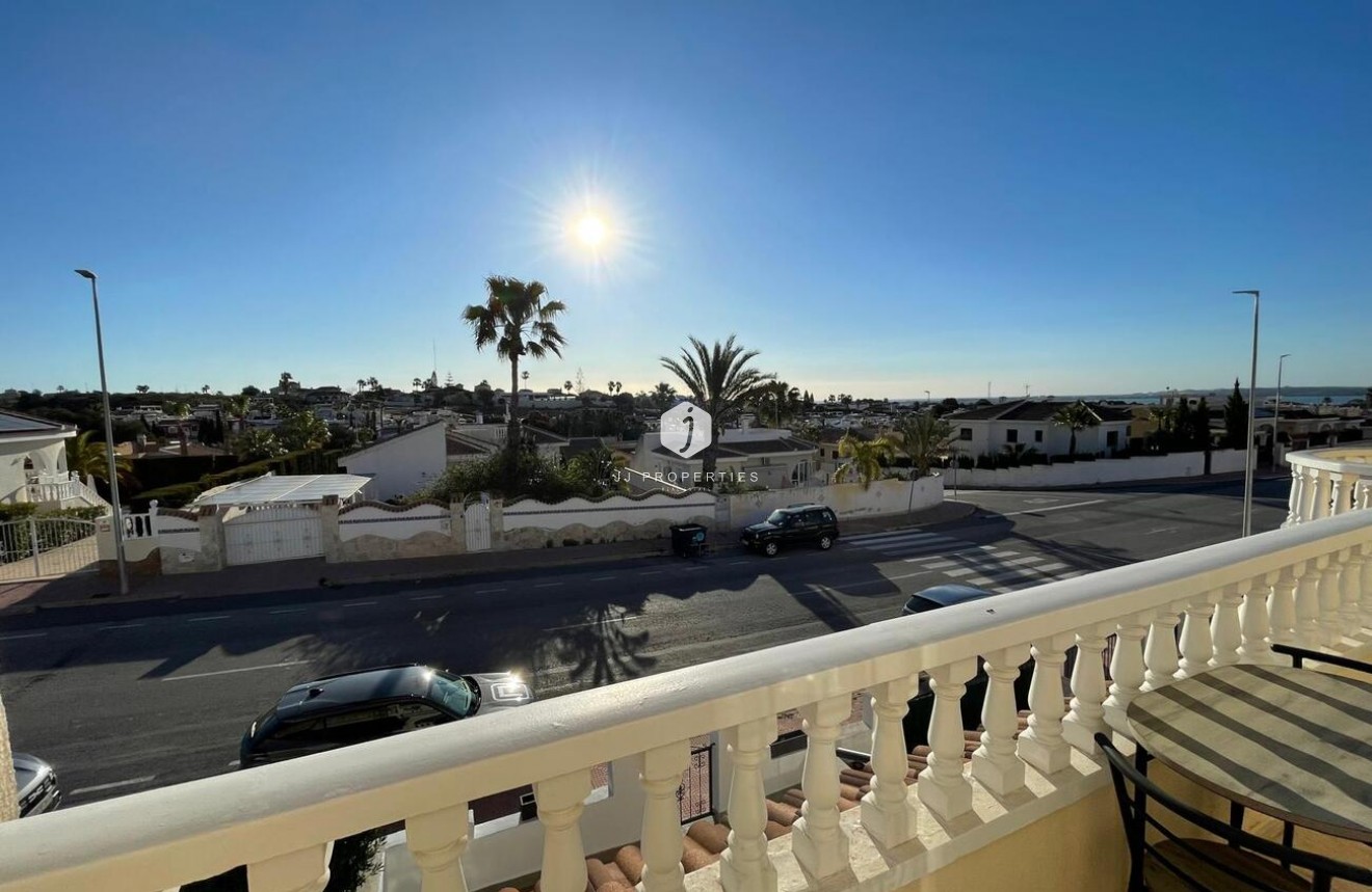Resale - Chalet -
Ciudad Quesada - Costa Blanca