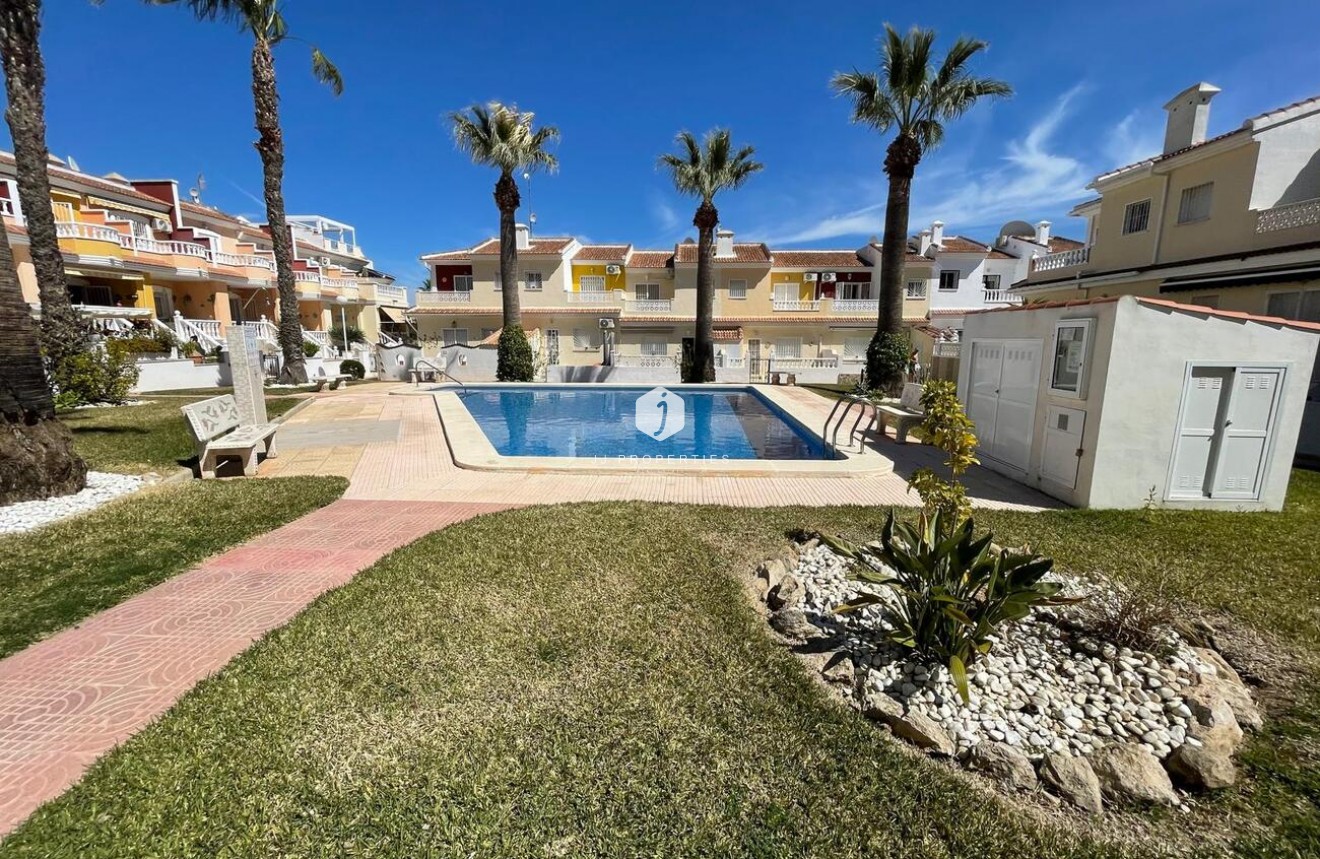 Resale - Chalet -
Ciudad Quesada - Costa Blanca