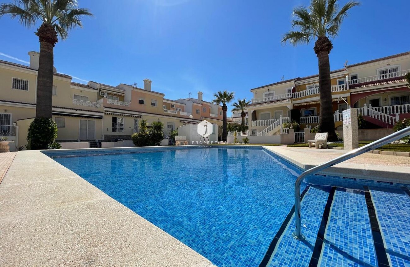 Resale - Chalet -
Ciudad Quesada - Costa Blanca