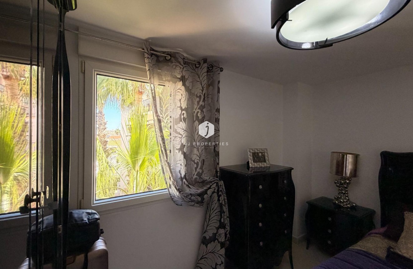 Resale - Apartment / flat -
Torrevieja - Aldea Del Mar