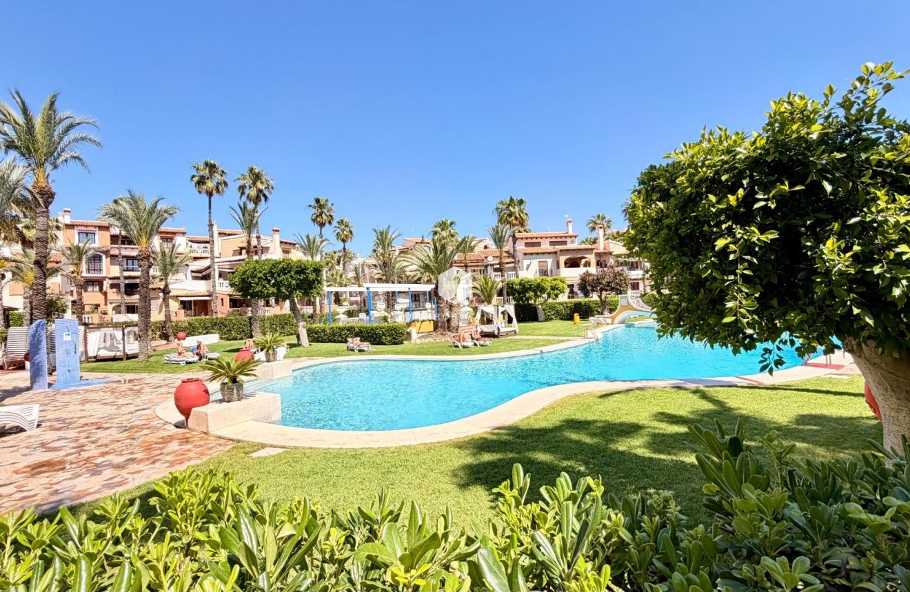 Resale - Apartment / flat -
Torrevieja - Aldea Del Mar