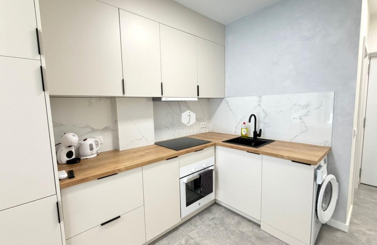 Resale - Apartment / flat -
Torrevieja - Playa del Cura