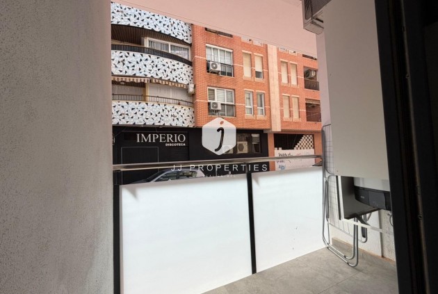 Resale - Apartment / flat -
Torrevieja - Playa del Cura