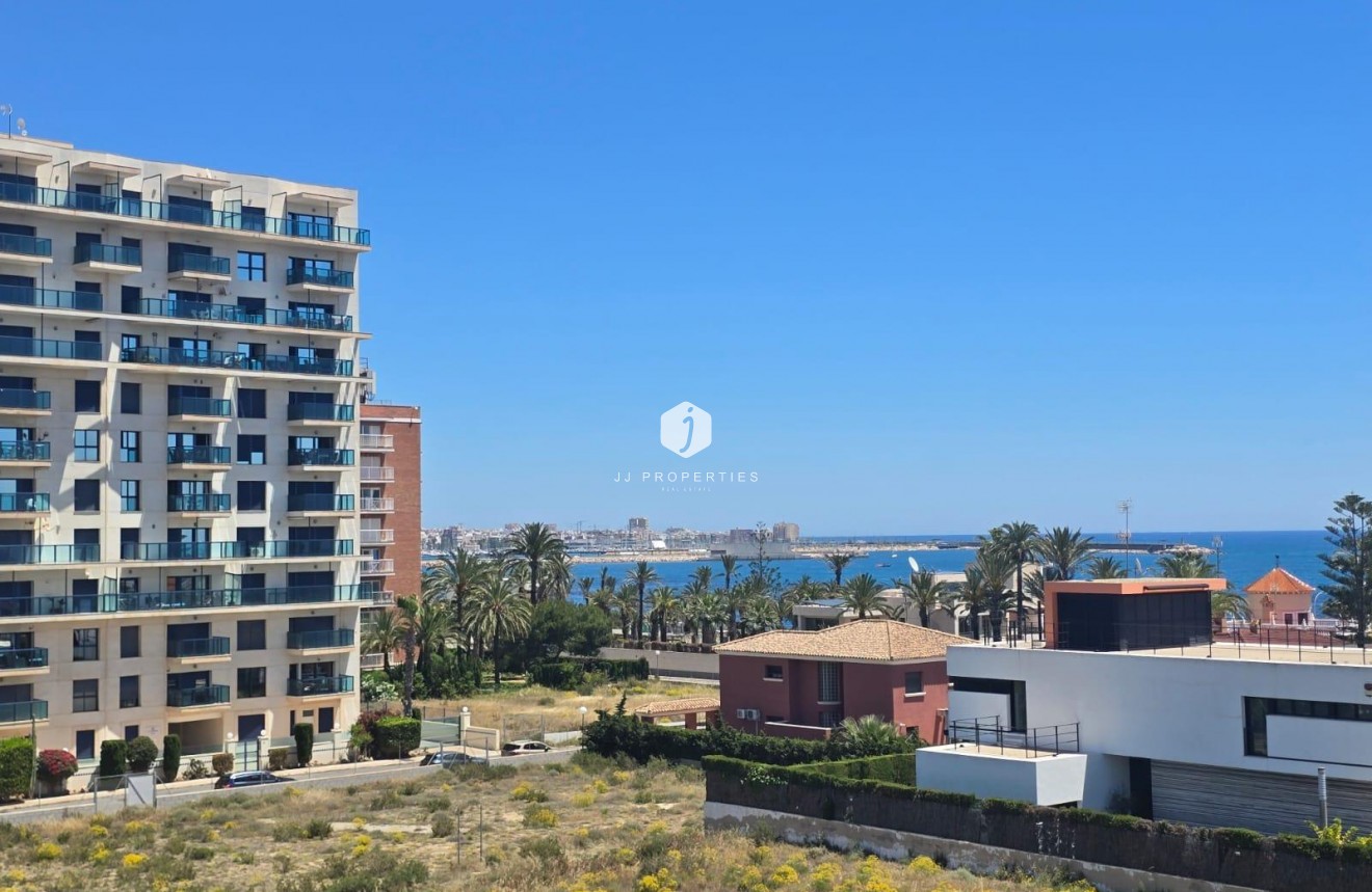Resale - Penthouse -
Torrevieja - La veleta