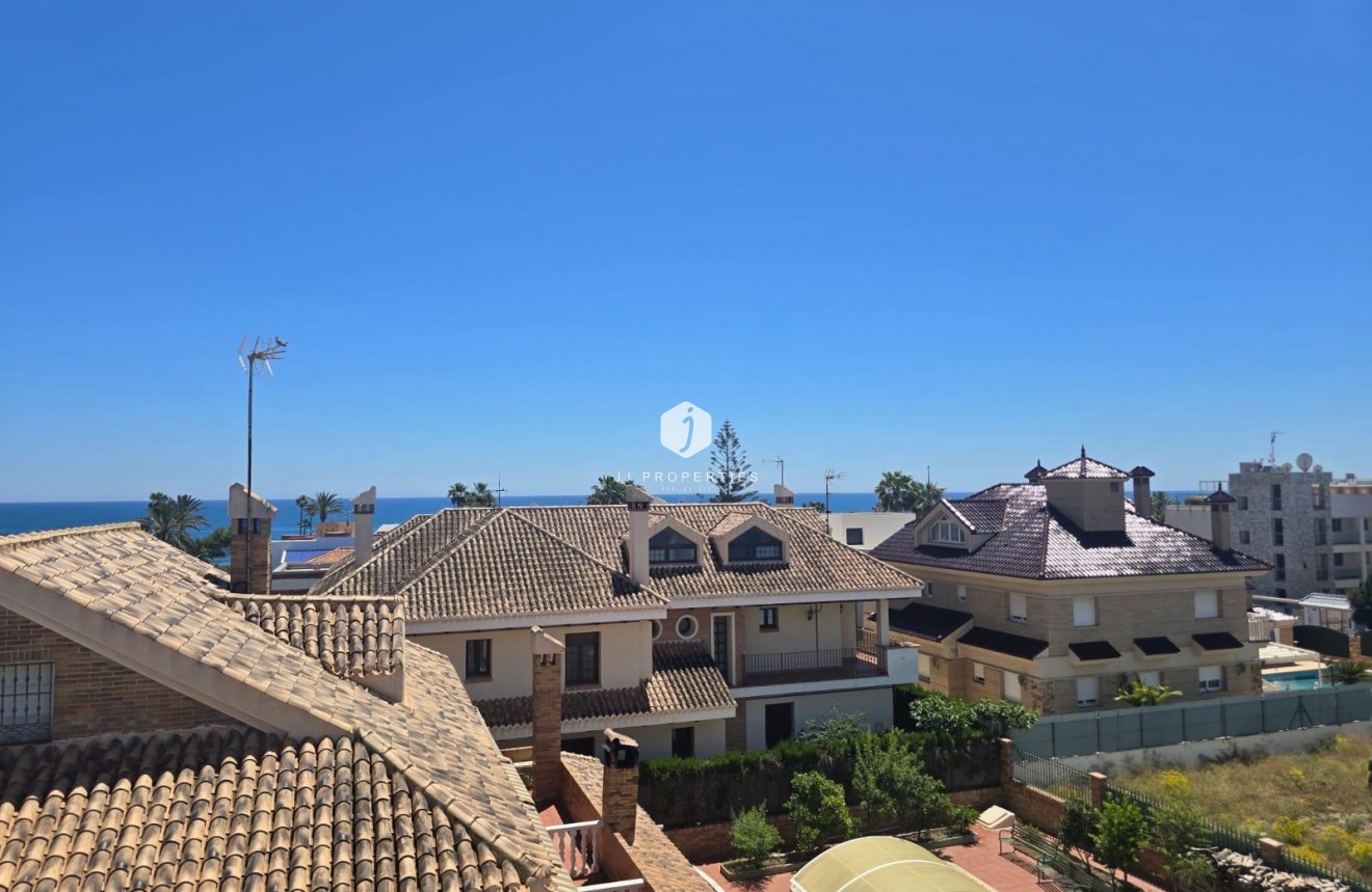 Resale - Penthouse -
Torrevieja - La veleta