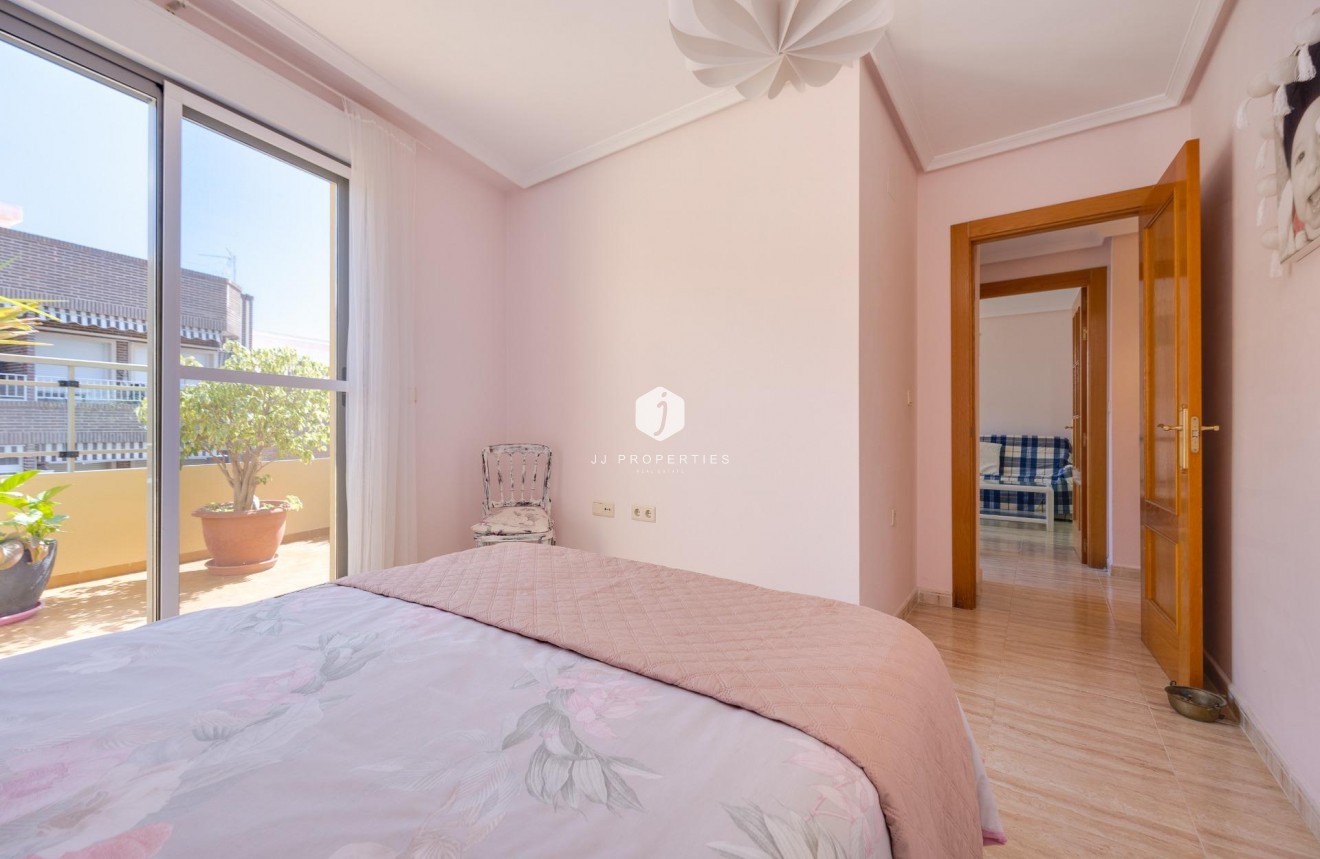 Resale - Penthouse -
Torrevieja - Centro