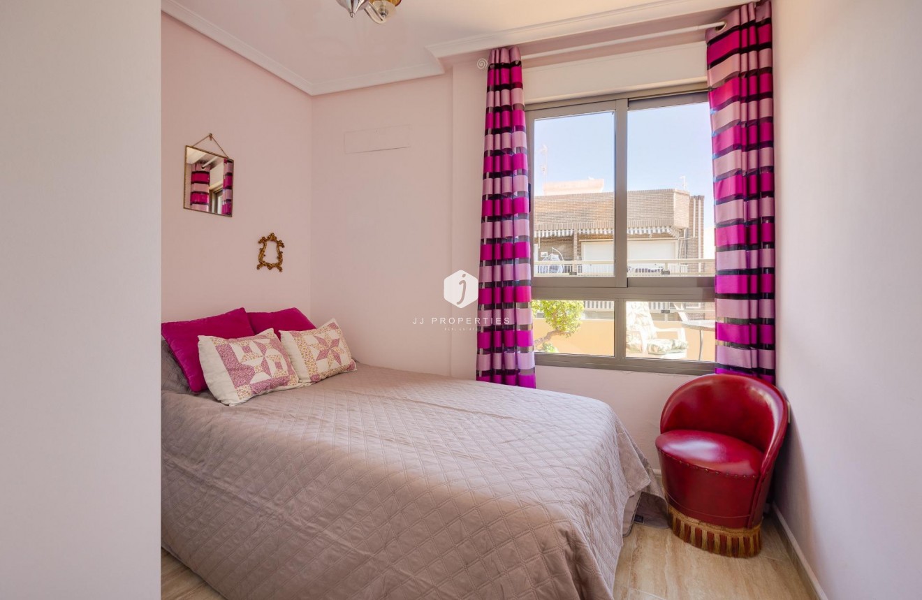 Resale - Penthouse -
Torrevieja - Centro