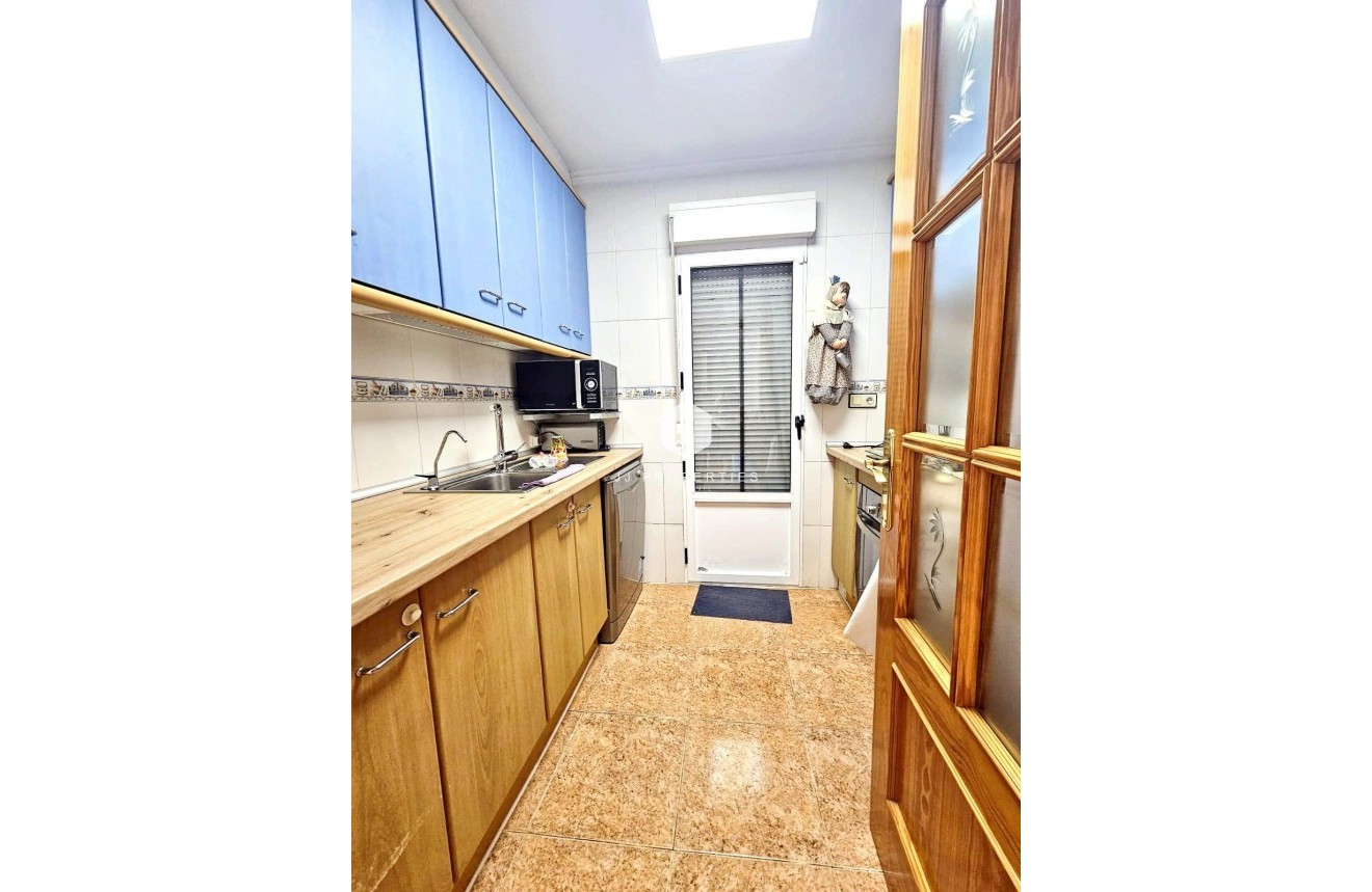 Resale - Chalet -
Orihuela Costa - Los Almendros-la Florida