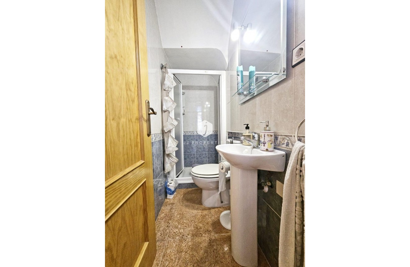 Resale - Chalet -
Orihuela Costa - Los Almendros-la Florida