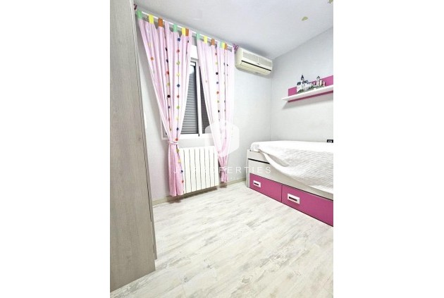 Resale - Chalet -
Orihuela Costa - Los Almendros-la Florida