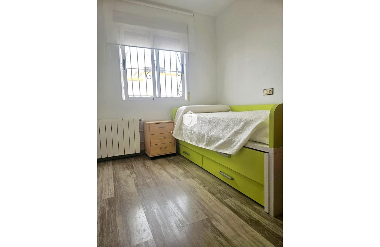 Resale - Chalet -
Orihuela Costa - Los Almendros-la Florida