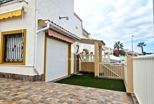 Resale - Chalet -
Orihuela Costa - Los Almendros-la Florida