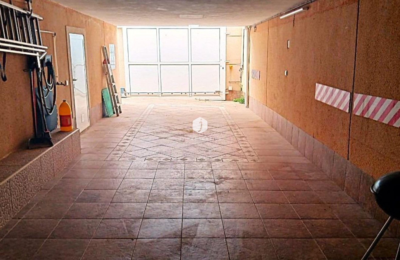 Resale - Chalet -
Orihuela Costa - Los Almendros-la Florida