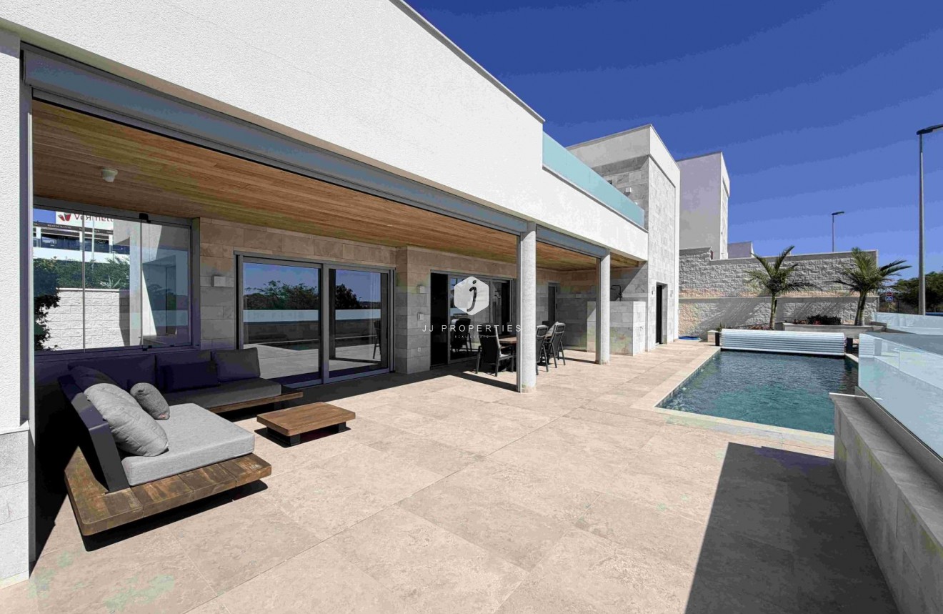 D'occasion - Villa -
Benijofar - Costa Blanca