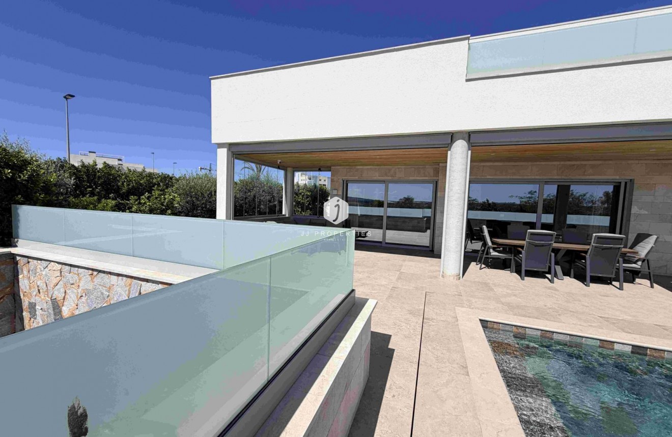 D'occasion - Villa -
Benijofar - Costa Blanca