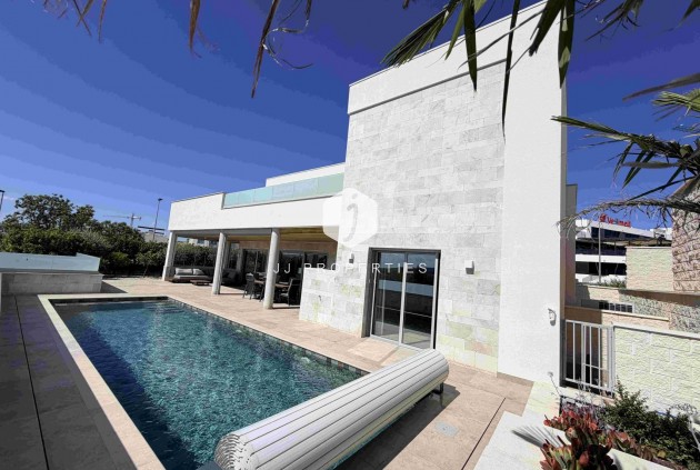 D'occasion - Villa -
Benijofar - Costa Blanca